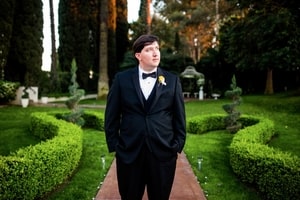 Groom on the grounds of Grand Island Mansion, Walnut Grove, CA
